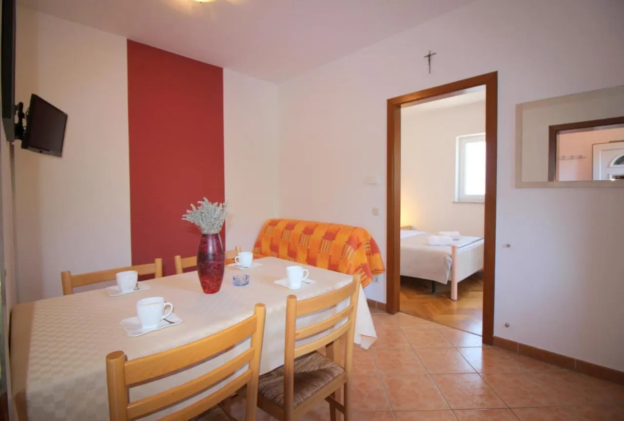 Apartment In Porec 10