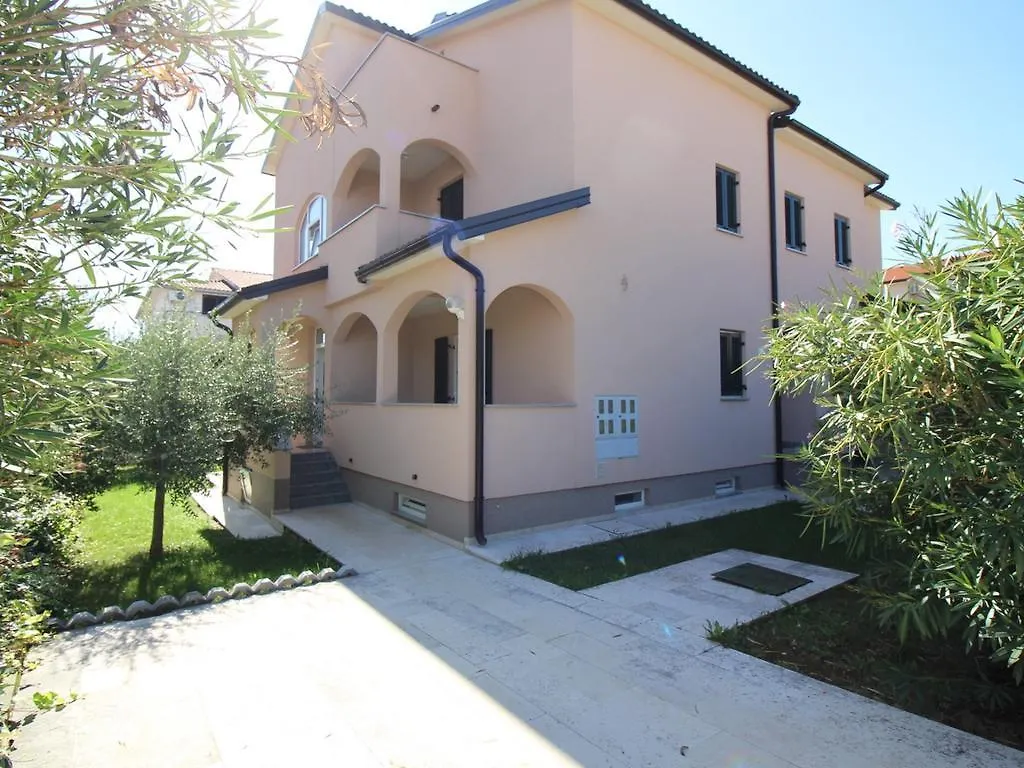 Apartment In Porec 10
